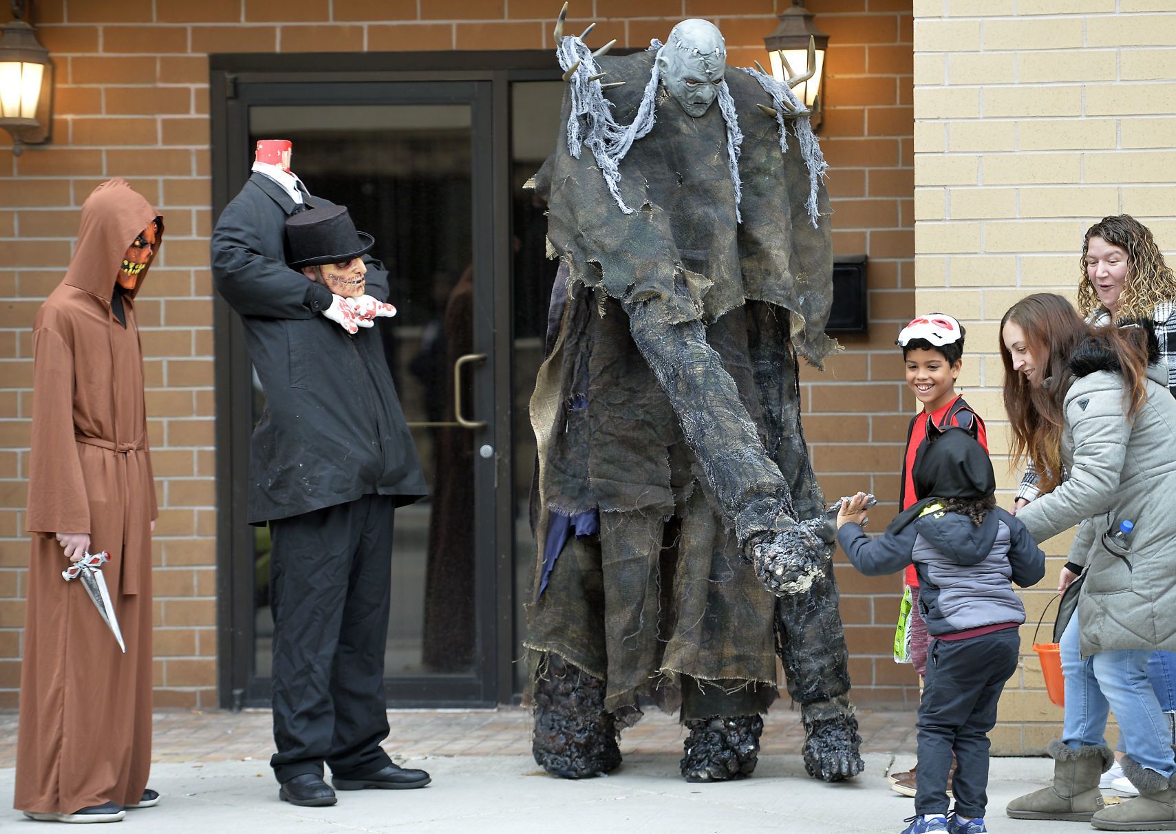 DOWNTOWN 6TH AVENUE TRICK OR TREAT